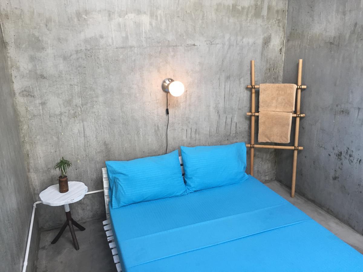 The Flying Fish Hostel Dumaguete City Exterior photo