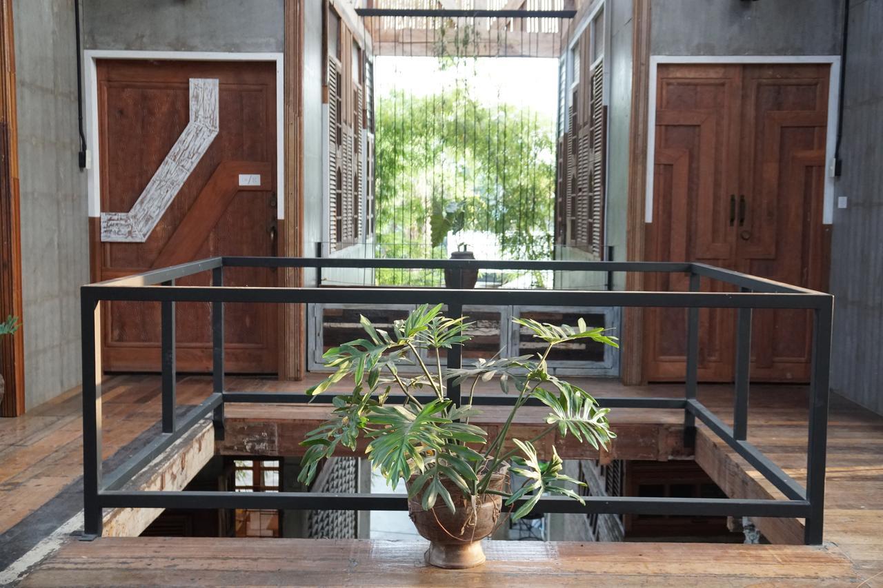 The Flying Fish Hostel Dumaguete City Exterior photo